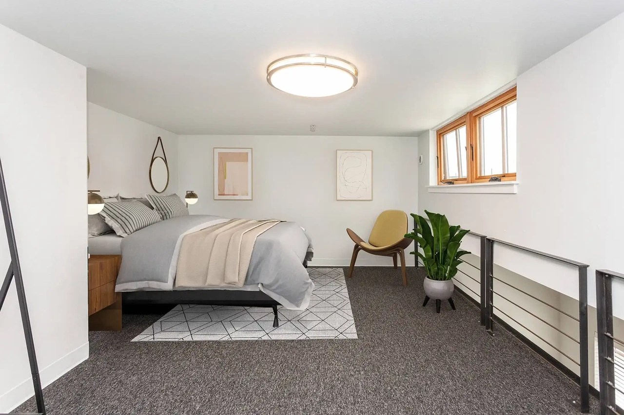 2165 SW Yamhill Street - Image 6