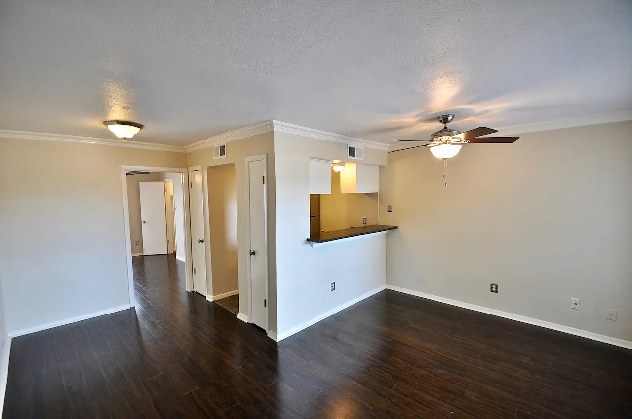 2805 Reagan Street - Image 4