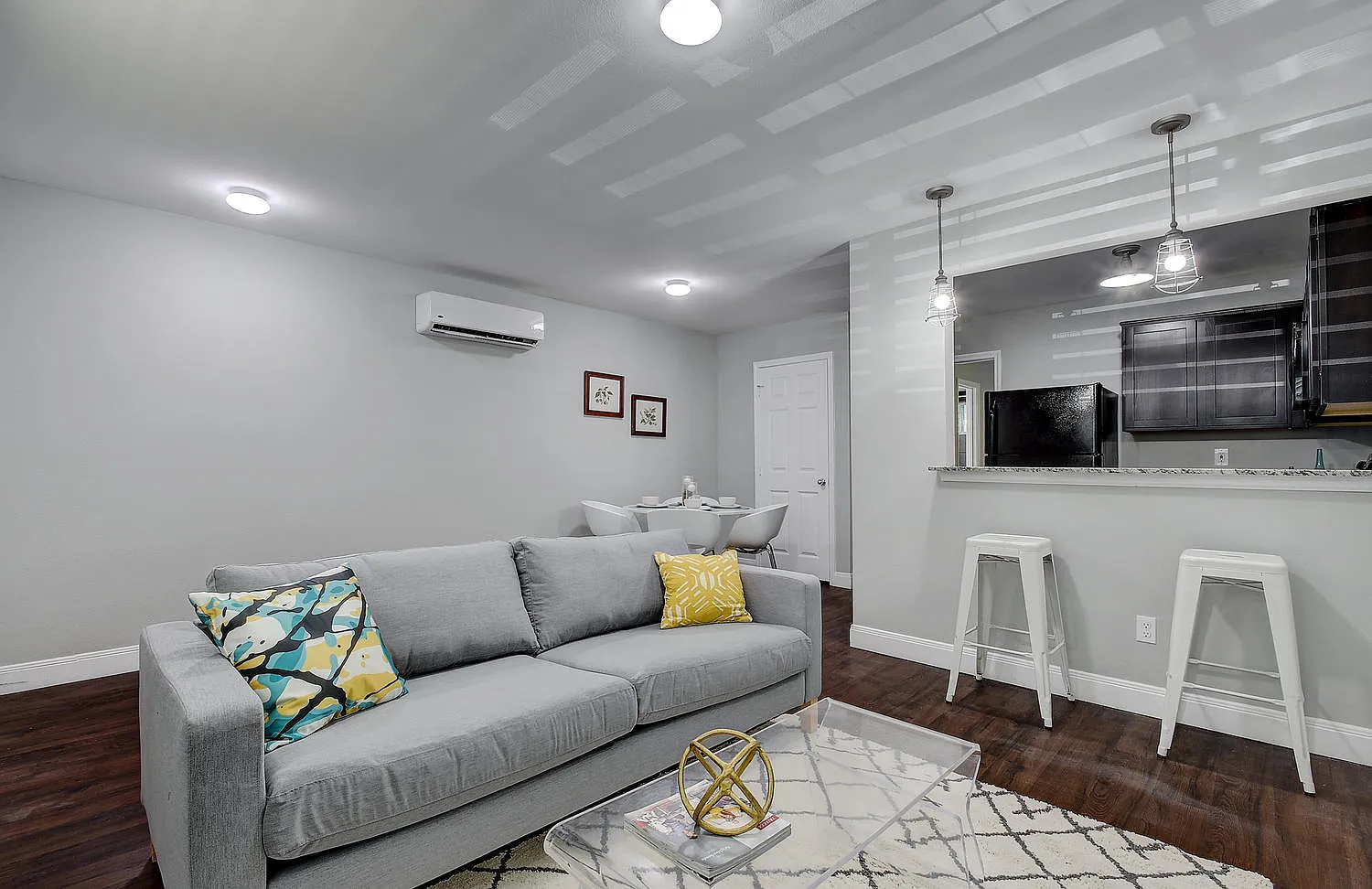 4719 Harmon Avenue - Image 5